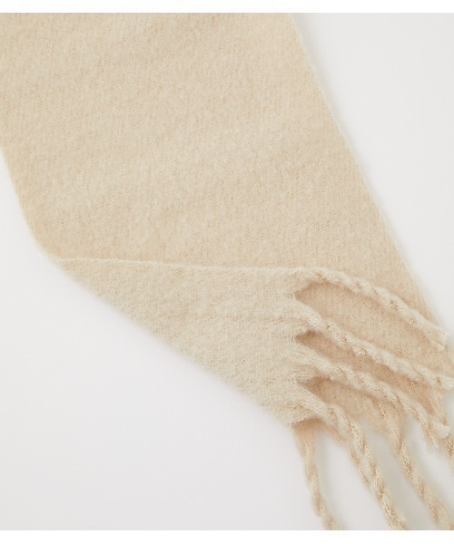 AZUL by moussy（アズールバイマウジー）の「FLUFFY STOLE/フラッフィーストール（ストール/ショール・レディース・ブラック系その他/イエロー系その他/グレー/アイボリー・FREE）」の8枚目の写真