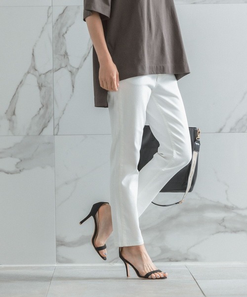 BAYFLOW(ベイフロー)の「【BAYFLOW DENIM】ハイウエストテーパード(デニムパンツ・レディース・ライトブルー/ブラック/グレー/オフホワイト/ブルー・24inch/25inch/26inch/23inch/22inch)」の1枚目の写真