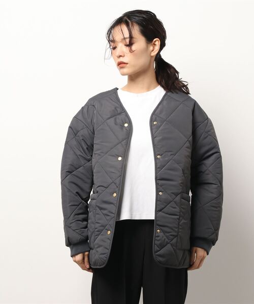 Lugnoncure(ルノンキュール)の「キルティングコート(ノーカラーコート・レディース・カーキ/ピンク/チャコール・フリ-)」の8枚目の写真