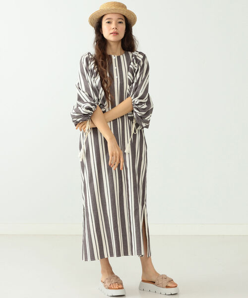 CAROLINA GLASER（カロリナ グレイサー）の「CAROLINA GLASER / ビッグスリーブ ストライプ ワンピース（ワンピース・レディース・ネイビー/ブラウン・ONE SIZE）」の14枚目の写真