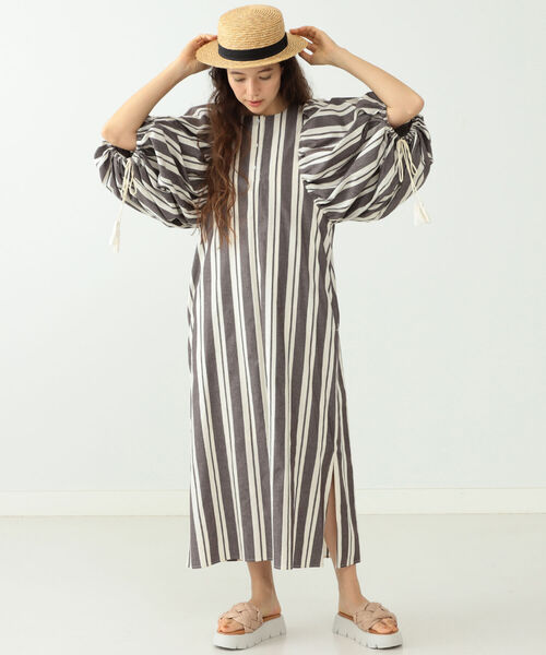 CAROLINA GLASER（カロリナ グレイサー）の「CAROLINA GLASER / ビッグスリーブ ストライプ ワンピース（ワンピース・レディース・ネイビー/ブラウン・ONE SIZE）」の8枚目の写真