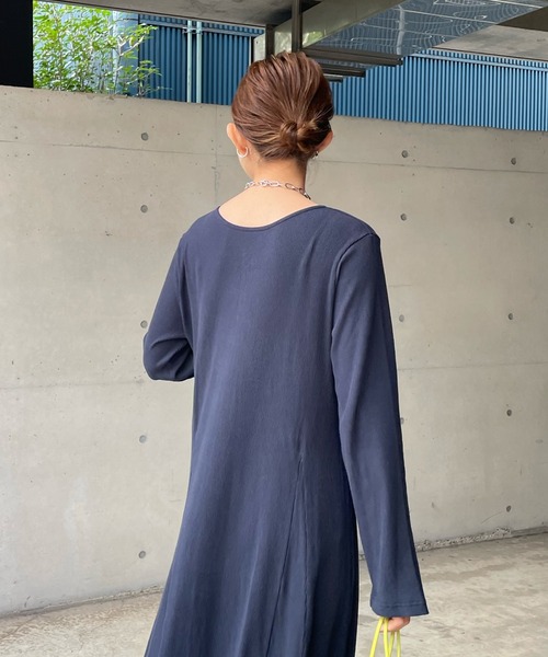 DouDou(ドゥドゥ)の「テレコフレアワンピース(ワンピース・レディース・ネイビー/オフホワイト・FREE)」の22枚目の写真