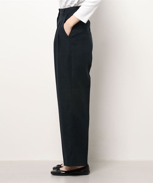 ACYM(アシーム)の「Box over slacks パンツ(スラックス・レディース・ネイビー/ベージュ・FREE)」の8枚目の写真