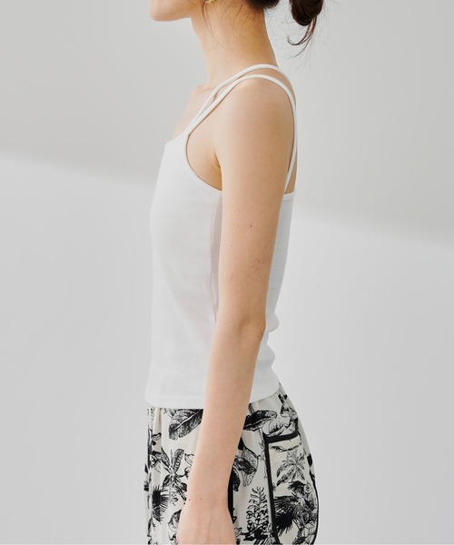 prose verse(プロズヴェール)の「Wストラップカップ付きテレコキャミ(キャミソール・レディース・オフホワイト/ブラック/グレイッシュベージュ・MEDIUM/LARGE)」の11枚目の写真