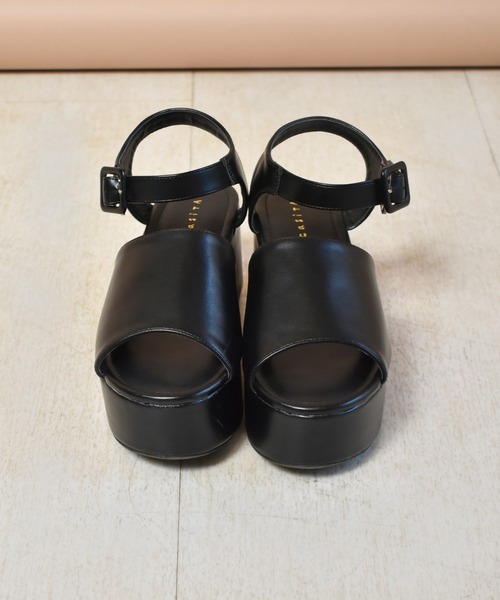 ems excite(エムズエキサイト)の「プラットフォームサンダル(サンダル・レディース・ブラック/オフホワイト/ブラック系その他・M/L)」の14枚目の写真