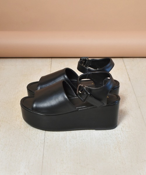 ems excite(エムズエキサイト)の「プラットフォームサンダル(サンダル・レディース・ブラック/オフホワイト/ブラック系その他・M/L)」の13枚目の写真