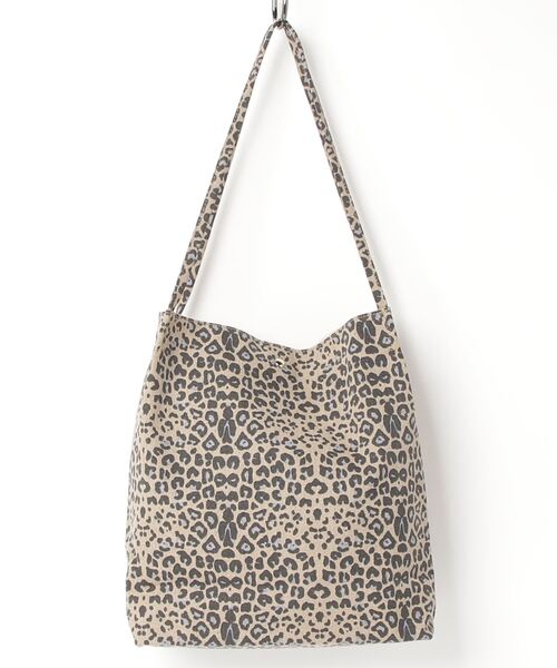 Legato Largo（レガートラルゴ）の「Legato Largo/ レガートラルゴ  / さくっと使える シンプルな お気軽 トートバッグ / LG-E1242（トートバッグ・レディース・ブラック/ダークグリーン/ブラウン/ピンク/シルバー/ミント/レオパード・ONESIZE）」の8枚目の写真