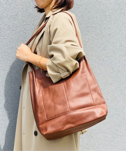 Legato Largo（レガートラルゴ）の「Legato Largo/ レガートラルゴ  / さくっと使える シンプルな お気軽 トートバッグ / LG-E1242（トートバッグ・レディース・ブラック/ダークグリーン/ブラウン/ピンク/シルバー/ミント/レオパード・ONESIZE）」の4枚目の写真