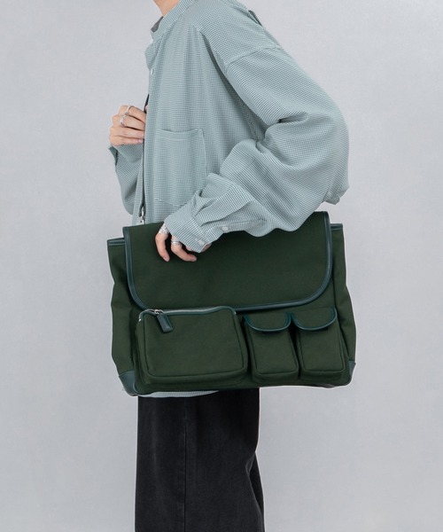 kutir(クティール)の「ビッグショルダーバッグ(ショルダーバッグ・メンズ・ブラック/イエロー/グリーン・FREE)」の1枚目の写真