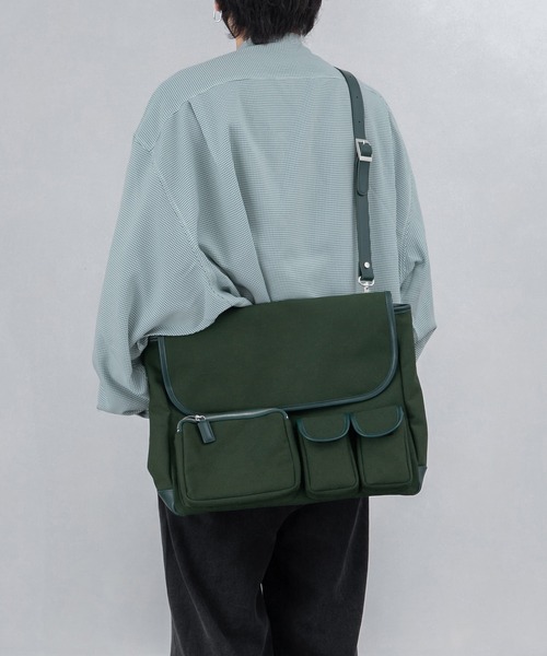 kutir(クティール)の「ビッグショルダーバッグ(ショルダーバッグ・メンズ・ブラック/イエロー/グリーン・FREE)」の13枚目の写真