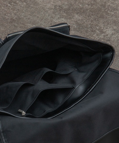 kutir(クティール)の「ビッグショルダーバッグ(ショルダーバッグ・メンズ・ブラック/イエロー/グリーン・FREE)」の11枚目の写真