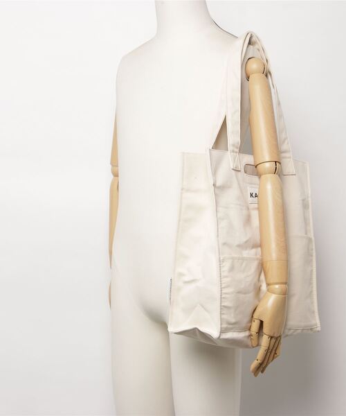 KANGOL（カンゴール）の「【KANGOL】2WAYフラッグロゴトートバッグ　KGSA-BG00237（トートバッグ・レディース・ホワイト・FREE）」の2枚目の写真