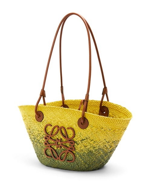 LOEWE（ロエベ）の「アナグラム バスケットバッグ (イラカヤシ＆カーフ)（かごバッグ・レディース・イエロー×グリーン・ONE SIZE）」の2枚目の写真