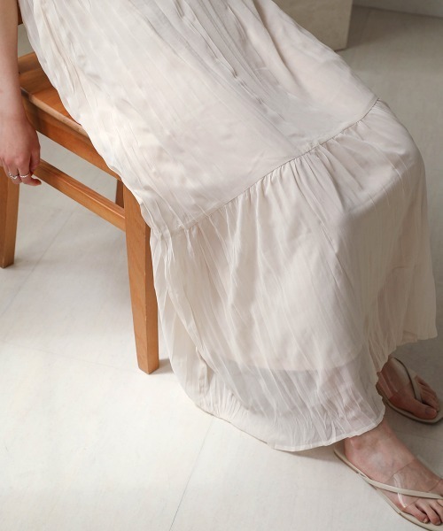 Bab(バブ)の「シワプリーツジャンパーワンピース(ワンピース・レディース・ブラック/パープル/オフホワイト・M)」の15枚目の写真