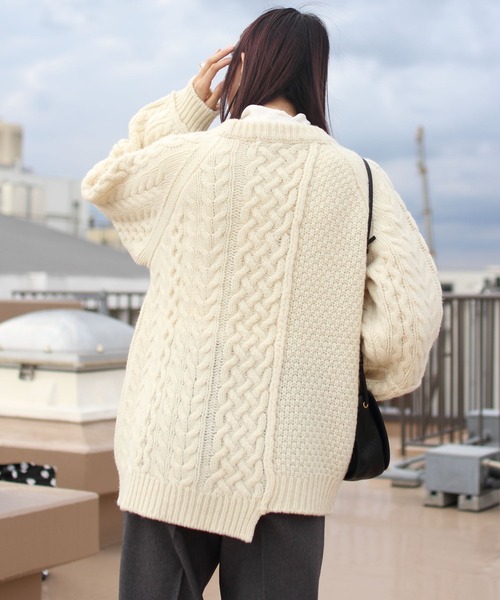 THE SHINZONE(ザ シンゾーン)の「THE SHINZONE/シンゾーン リンクケーブルニット LINK CABLE KNIT(ニット/セーター・レディース・ホワイト/カーキ・FREE)」の5枚目の写真