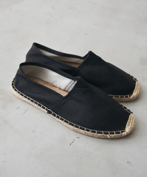 Libra Cue（リブラ キュー）の「“エスパドリーユスリッポン”　　　　　　　　　　　　　　　　　　　　　　　　　　　　　　　　　　　　　　　　かかとを踏んでサンダルとしても使える、夏らしい素材のスリッポン（スリッポン・レディース・ホワイト/ブラック・S/M/L）」の11枚目の写真