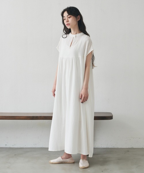 Libra Cue（リブラ キュー）の「“エスパドリーユスリッポン”　　　　　　　　　　　　　　　　　　　　　　　　　　　　　　　　　　　　　　　　かかとを踏んでサンダルとしても使える、夏らしい素材のスリッポン（スリッポン・レディース・ホワイト/ブラック・S/M/L）」の10枚目の写真