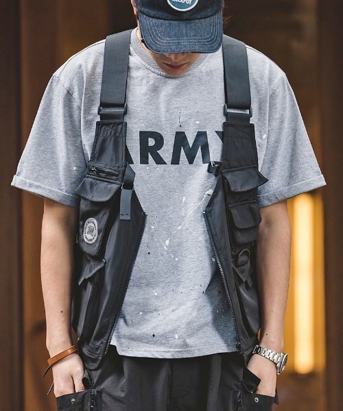 ARULE（アルール）の「『ARULE/アルール』マルチポケットベスト【Y】【CN】（ベスト・メンズ・ブラック・FREE）」の2枚目の写真