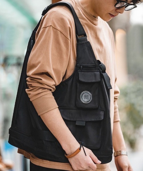 ARULE（アルール）の「『ARULE/アルール』マルチポケットベスト【Y】【CN】（ベスト・メンズ・ブラック・FREE）」の6枚目の写真