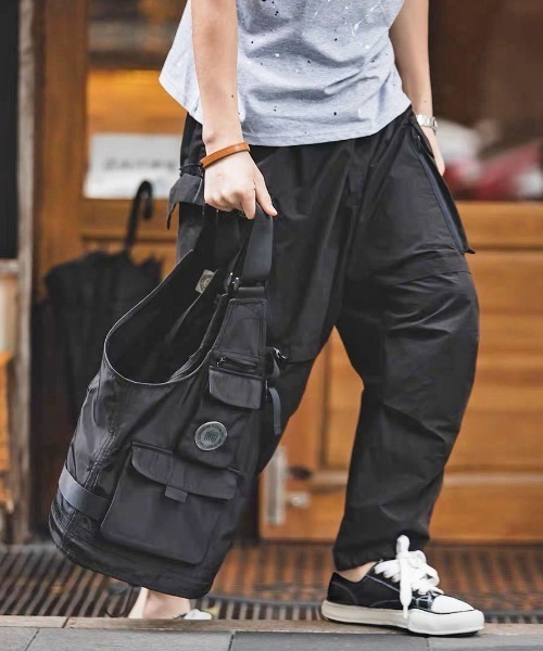 ARULE ブラック フィッシングベスト