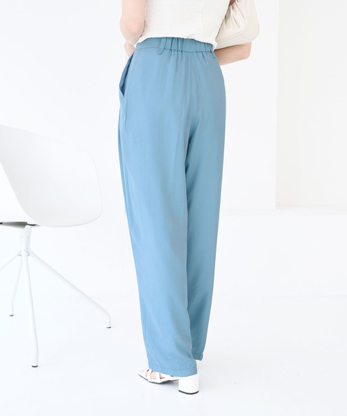 CHAN ME(チャンミ)の「サテンポプリンタックワイドパンツ(その他パンツ・レディース・ライトブルー/ブラック/クリーム・FREE)」の7枚目の写真