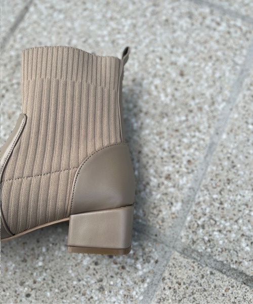 Chez toi（シェトワ）の「サイドニットショートブーツ（ブーツ・レディース・ブラック/モカ/ベージュ・S/M/L）」の4枚目の写真