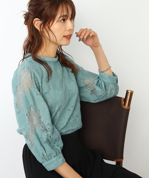 DRESKIP(ドレスキップ)の「◆総レ-スパフ袖プルオーバー(Tシャツ/カットソー・レディース・ダークブラウン/グリーン/ライトパープル/オフホワイト・02/04/03)」の3枚目の写真