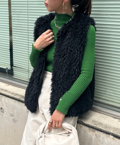 prose verse(プロズヴェール)の「プードルファーベスト(ベスト・レディース・ブラック/オフホワイト/グレイッシュベージュ・MEDIUM)」の10枚目の写真