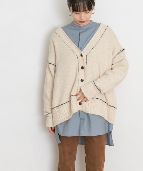 UR Lab.（アーバンリサーチラボ）の「配色ステッチルーズカーディガン（カーディガン/ボレロ・レディース・グレー/オフホワイト/ブラウン・FREE）」の12枚目の写真