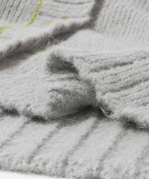 UR Lab.（アーバンリサーチラボ）の「配色ステッチルーズカーディガン（カーディガン/ボレロ・レディース・グレー/オフホワイト/ブラウン・FREE）」の11枚目の写真