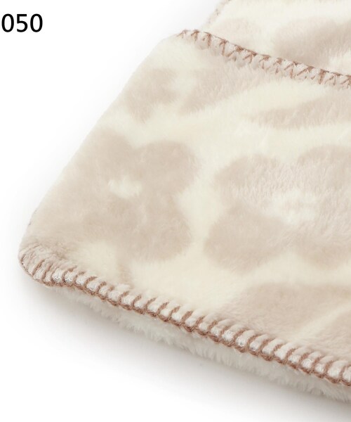 one'sterrace（ワンズテラス）の「◆【あったか】Wpc. クッションブランケット（ブランケット・レディース・ブラック/ナチュラル/ホワイト系・99）」の8枚目の写真