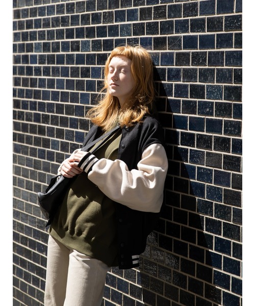 koe（コエ）の「ヴィンテージライクジェンダーレス裏起毛パーカー（パーカー・レディース・カーキ/ブルー/アイボリー/チャコールグレー・M/L/S）」の7枚目の写真