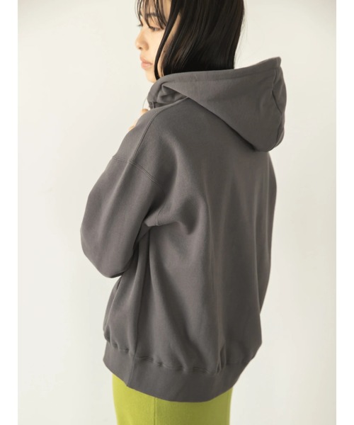 koe（コエ）の「ヴィンテージライクジェンダーレス裏起毛パーカー（パーカー・レディース・カーキ/ブルー/アイボリー/チャコールグレー・M/L/S）」の20枚目の写真