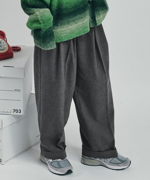 MUHET(ミュエータ)の「アソートストレートパンツ(スラックス・レディース・カーキ/チャコールグレー/ブラウン・SMALL/MEDIUM/X-LARGE)」の17枚目の写真