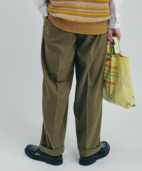 MUHET(ミュエータ)の「アソートストレートパンツ(スラックス・レディース・カーキ/チャコールグレー/ブラウン・SMALL/MEDIUM/X-LARGE)」の12枚目の写真