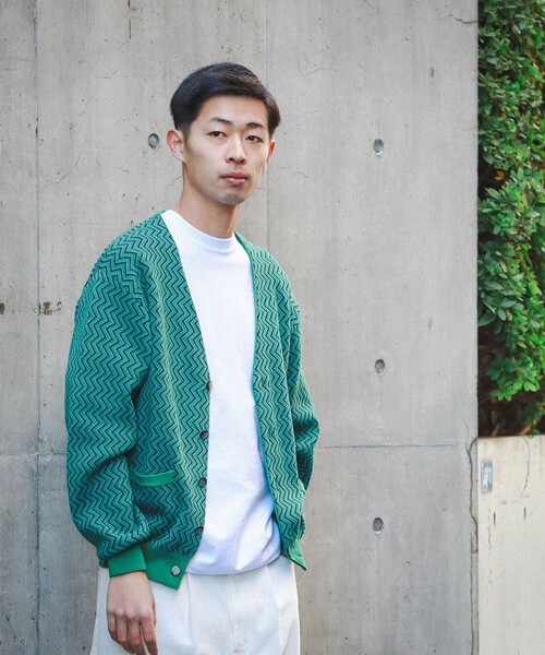 BEAMS（ビームス）の「BEAMS / ジグザグ ジャカード カーディガン（カーディガン/ボレロ・メンズ・レッド系その他6/グリーン・M/L/XL/S）」の8枚目の写真