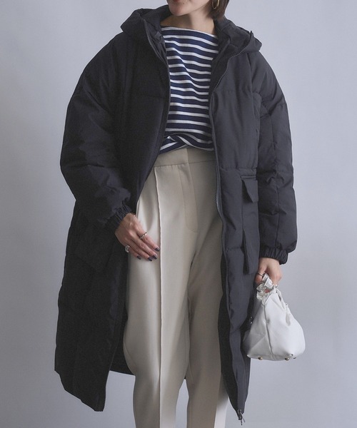 MAISON BREEZE(メゾンブリーズ)の「【MAISON BREEZE】パデッドロングダウン風コート SCCH266(ダウンジャケット/コート・レディース・ブラック/ホワイト/イエロー・FREE)」の3枚目の写真