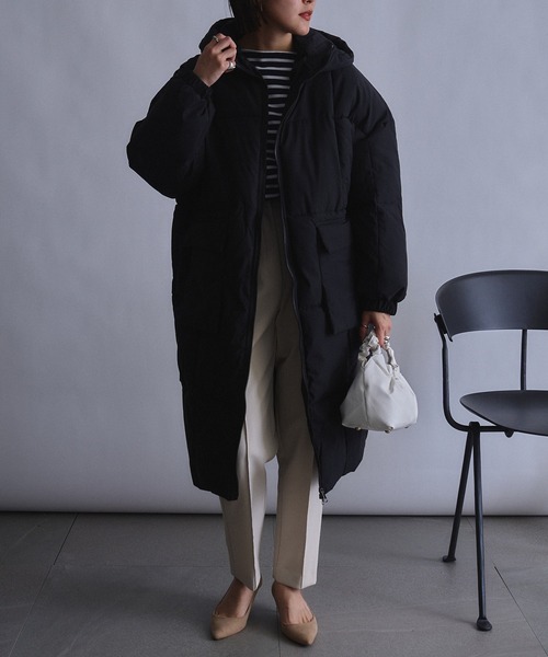 MAISON BREEZE(メゾンブリーズ)の「【MAISON BREEZE】パデッドロングダウン風コート SCCH266(ダウンジャケット/コート・レディース・ブラック/ホワイト/イエロー・FREE)」の7枚目の写真