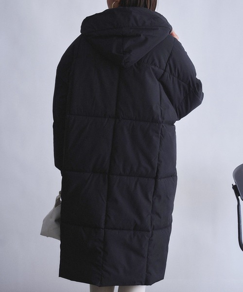 MAISON BREEZE(メゾンブリーズ)の「【MAISON BREEZE】パデッドロングダウン風コート SCCH266(ダウンジャケット/コート・レディース・ブラック/ホワイト/イエロー・FREE)」の6枚目の写真