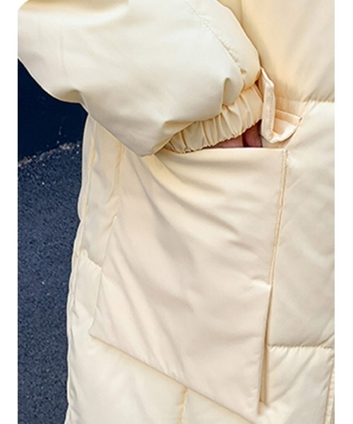 MAISON BREEZE(メゾンブリーズ)の「【MAISON BREEZE】パデッドロングダウン風コート SCCH266(ダウンジャケット/コート・レディース・ブラック/ホワイト/イエロー・FREE)」の22枚目の写真