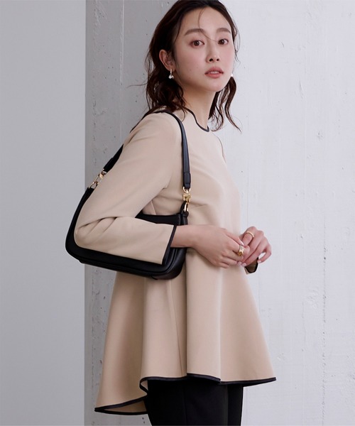 UR'S（ユアーズ）の「パイピングペプラムトップス（Tシャツ/カットソー・レディース・ホワイト/ブラック/グレイッシュベージュ・M/L/S）」の3枚目の写真