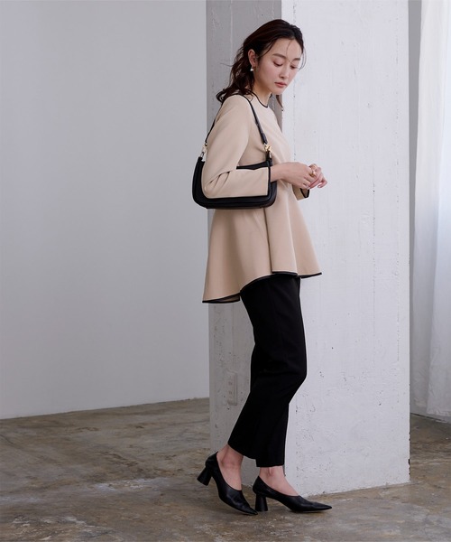 UR'S（ユアーズ）の「パイピングペプラムトップス（Tシャツ/カットソー・レディース・ホワイト/ブラック/グレイッシュベージュ・M/L/S）」の18枚目の写真