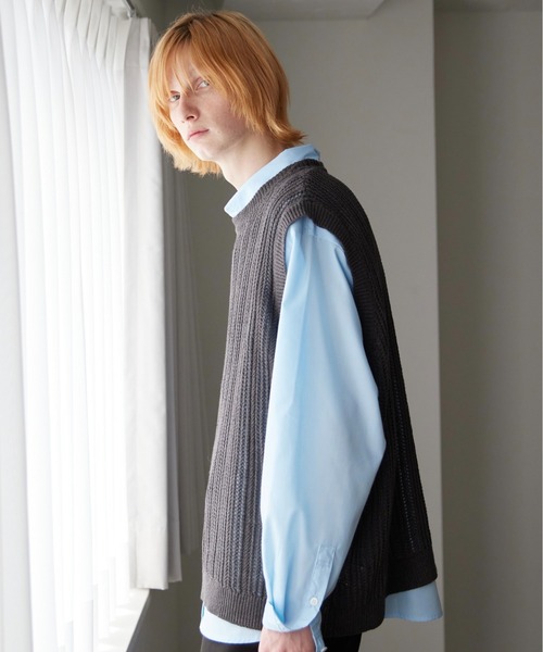 ln fortis（ロンフォルティス）の「ln fortis - シースルーデザインノースリーブ（ベスト・メンズ・ブラウン/チャコールグレー・SMALL/MEDIUM）」の11枚目の写真