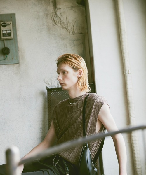 ln fortis（ロンフォルティス）の「ln fortis - シースルーデザインノースリーブ（ベスト・メンズ・ブラウン/チャコールグレー・SMALL/MEDIUM）」の16枚目の写真