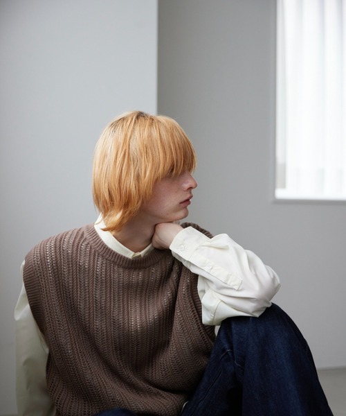 ln fortis（ロンフォルティス）の「ln fortis - シースルーデザインノースリーブ（ベスト・メンズ・ブラウン/チャコールグレー・SMALL/MEDIUM）」の19枚目の写真