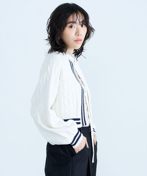 fredy emue（フレディエミュ）の「2WAYケーブル柄ボレロカーディガン（カーディガン/ボレロ・レディース・オフホワイト/ベージュ・38）」の7枚目の写真