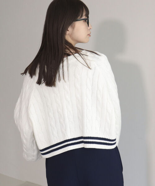 fredy emue（フレディエミュ）の「2WAYケーブル柄ボレロカーディガン（カーディガン/ボレロ・レディース・オフホワイト/ベージュ・38）」の5枚目の写真