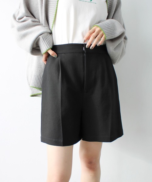 GeeRA（ジーラ）の「セットアップ対応ハイウエストショートパンツ（その他パンツ・レディース・ブラック/ライトベージュ/チャコール・SMALL/MEDIUM/LARGE）」の2枚目の写真