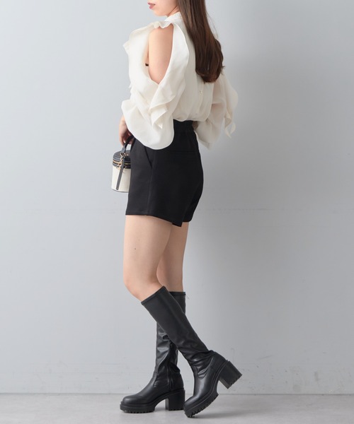 Chico（チコ）の「【2023SS】袖フリル肩開きボウタイブラウス