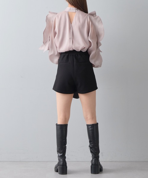 フリル付きベージュ見せブラ新品タグ付きM フリルxビジューカットソー | msgracy